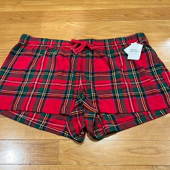 Old Navy Other - NWT Old Navy plaid boxer shorts size 2X.